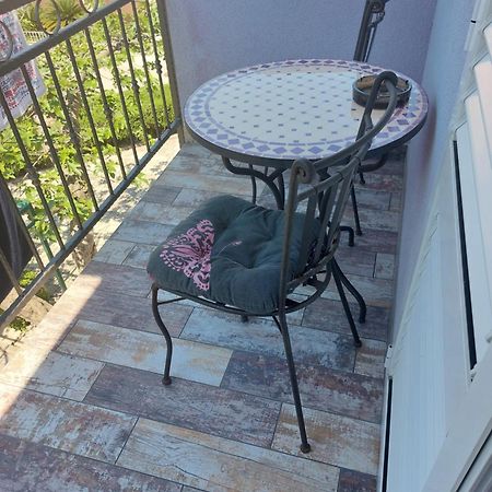 Apartments Villa Lilla Baška Voda Екстериор снимка