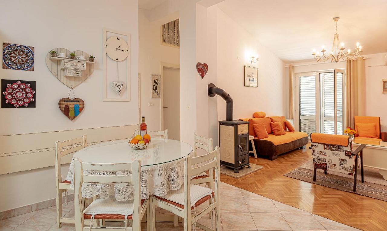 Apartments Villa Lilla Baška Voda Екстериор снимка
