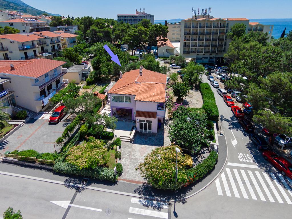 Apartments Villa Lilla Baška Voda Екстериор снимка
