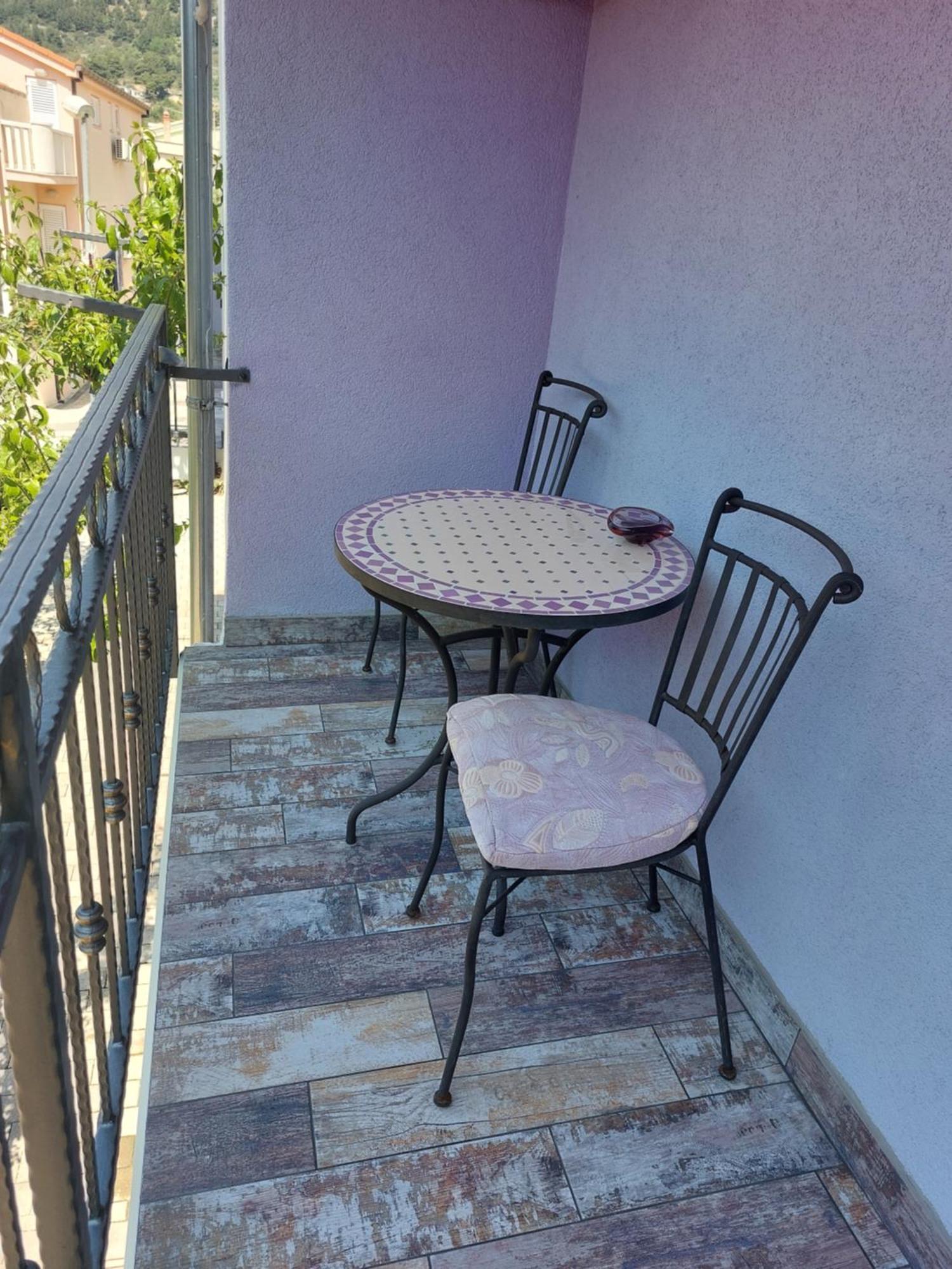 Apartments Villa Lilla Baška Voda Стая снимка