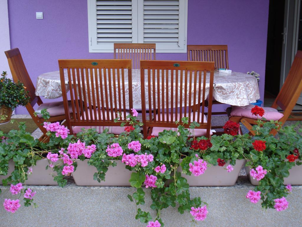 Apartments Villa Lilla Baška Voda Екстериор снимка
